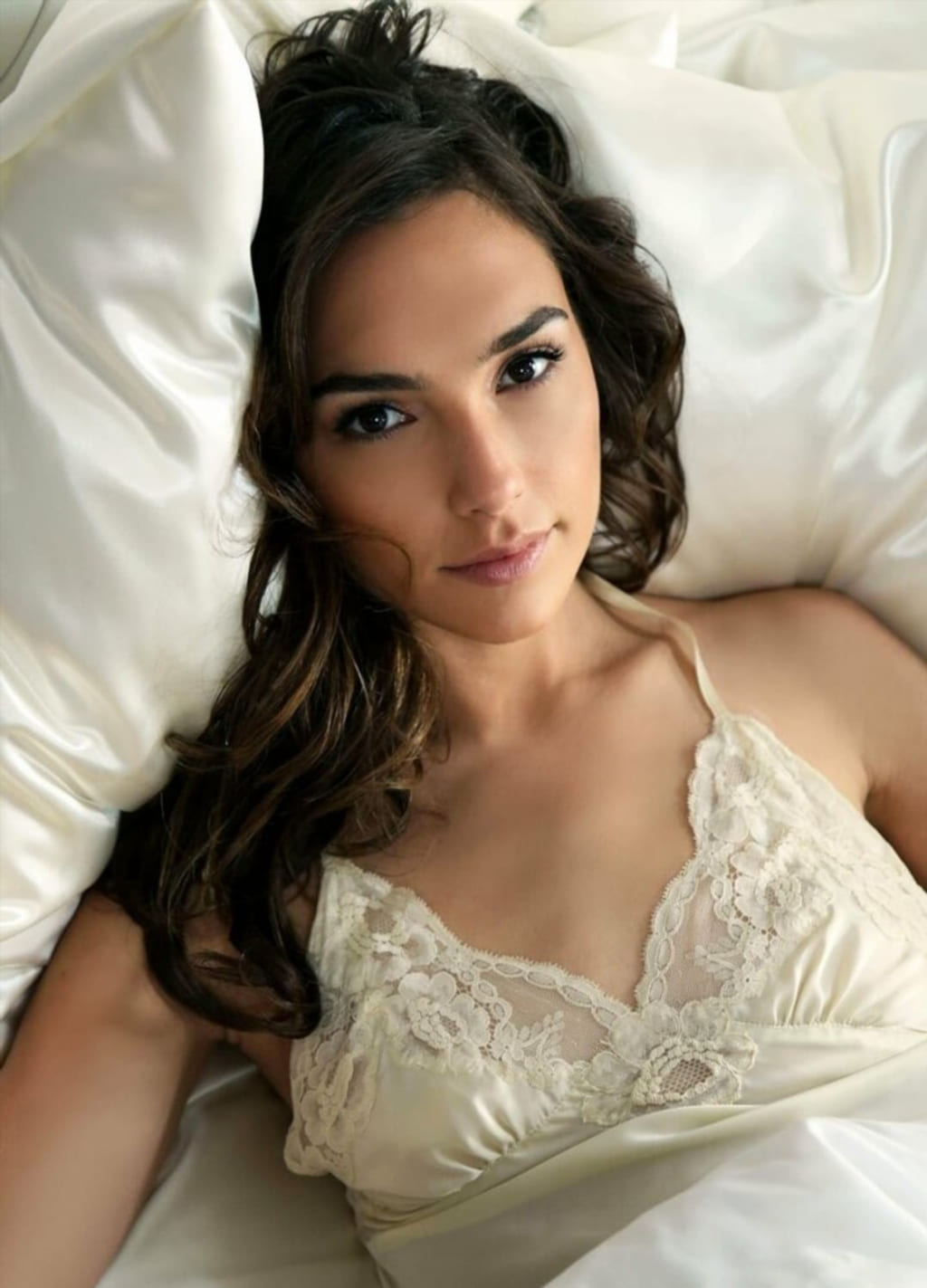 Лукбук — архив #68 лукбук с участием Gal Gadot кадр 68