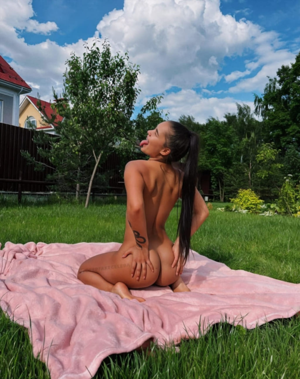 Пикантные фото Кати Голышевой слив (свежие снимки, кадр 125)