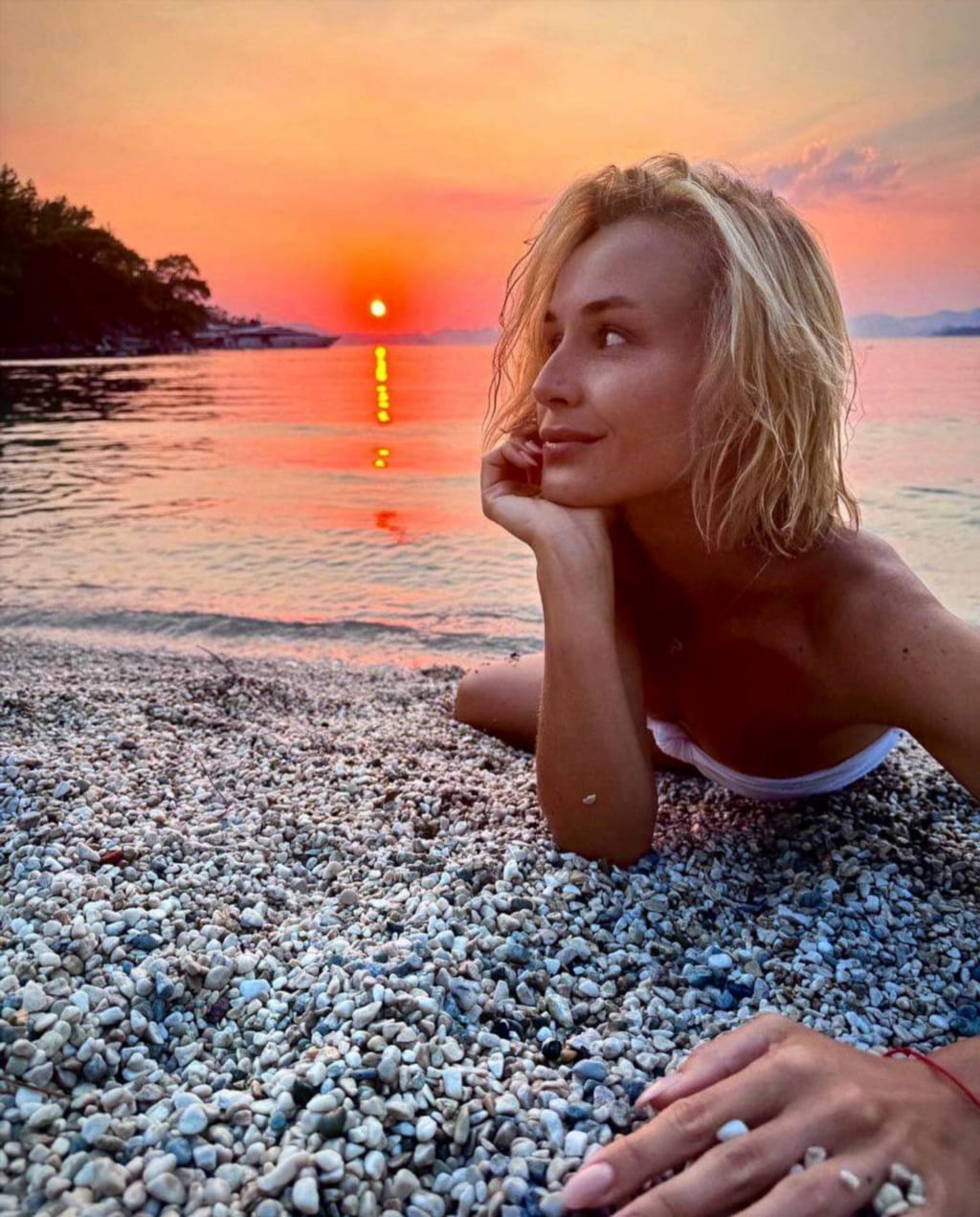 откровенный кадр Полина Гагарина слив