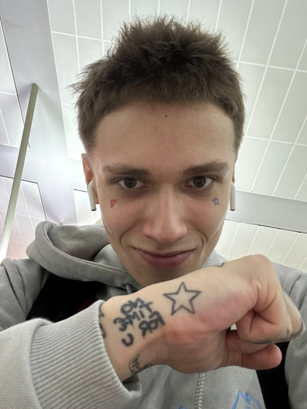 Яркая фотосессия слив Ураган Хокаге в студии (горячие кадры, кадр 14)