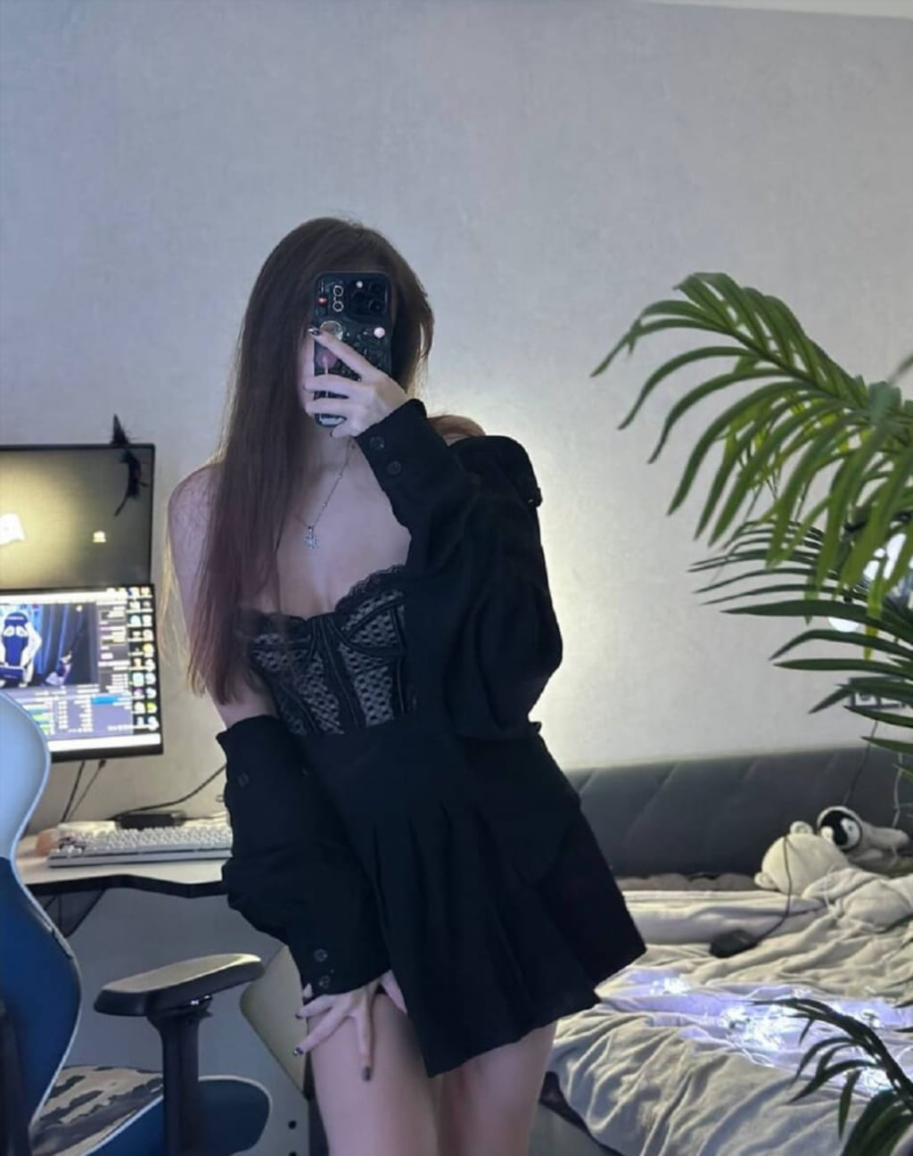 пикантные кадры Nordvi из архива (откровенный фотосет, кадр 144)